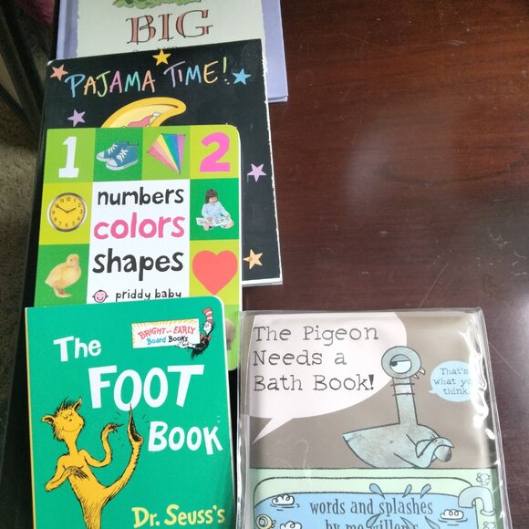 NEW - Lot of 5 Board/Soft Children's Books - Whole lot $8 - Picture 3 of 3